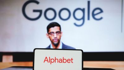 Google CEO Sundar Pichai Shrugs Off Headling-Grabbing Exits Amid Talent War Hype: 'We Are Doing Very Well'