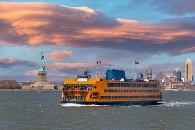 Twenty-two incredible free things to do and see in New York City, from beaches to secret gardens
