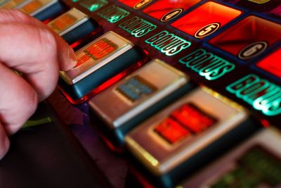 Home Office launches probe into use of asylum seeker payment cards for gambling
