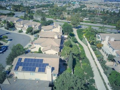6 Trends That Suggest the Middle Class Is Dying in Suburbia