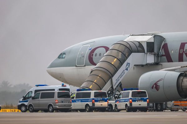 Australian women win right to sue Qatar Airways over bodily searches