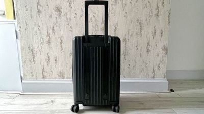 Gomatic Method Carry-On review: a premium suitcase with secret space