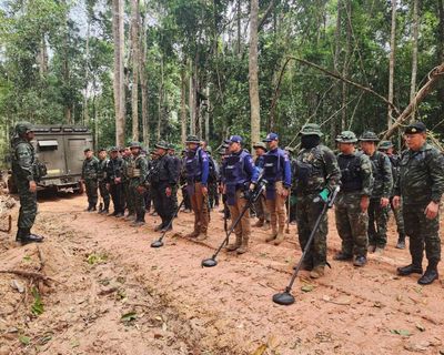 Why are Thailand and Cambodia engaged in a border conflict?