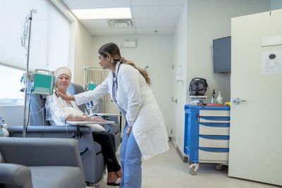 ‘Imbalance’ of women doctors harming NHS, retired surgeon says