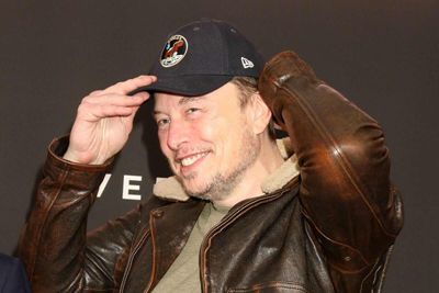 Tesla Stock Is Slipping Despite Musk’s Bold Promises. Should You Buy TSLA Here?