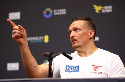 Usyk set to face Parker in heavyweight title fight on WBO orders