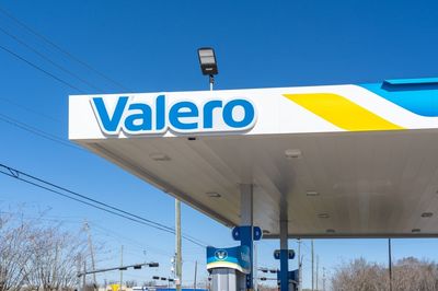 Valero Energy Beats Q2 Earnings Estimates: The Details