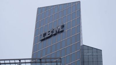 Buy IBM Stock On 'Short-Term Weakness,' Analyst Asserts After Q2 Performance