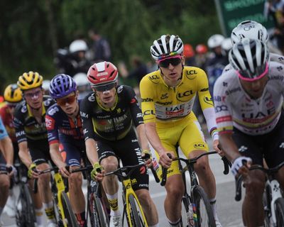 Tour de France: Onley lays down a marker as Pogacar keeps grip on yellow