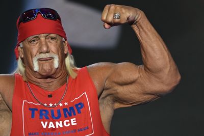Donald Trump Pays Tribute to Hulk Hogan: "We lost a great friend today, the 'Hulkster'"