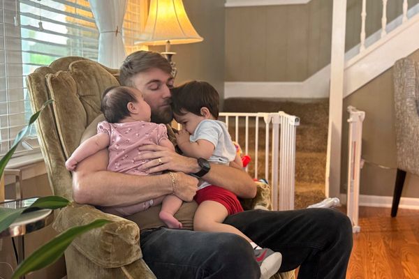 Mexican national married to a Marine Corps veteran seeks release from immigration custody