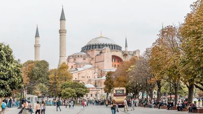 Thousands of travellers could be left without Internet as Turkey bans websites and apps of major eSIM providers - but don't worry, there's a catch