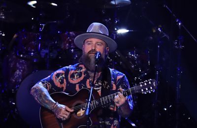 Zac Brown engaged to Kendra Scott