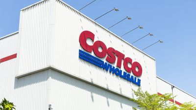 7 Ways Costco Helps Retirees Stick To a Budget