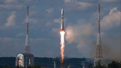 Iran sends telecoms satellite Nahid-2 into orbit on board Russian Soyuz rocket