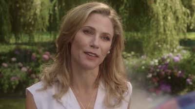 Julie Bowen Reacts To Her Famous Happy Gilmore Lingerie Scene (And Its Big Return In The Sequel)