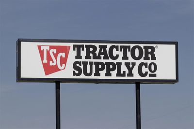 Tractor Supply Revs Up on Forecast Hike and Bullish Signals