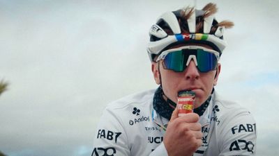 ​​Mango flavour, and 120g per hour: How does Tadej Pogačar fuel in a Tour de France stage?