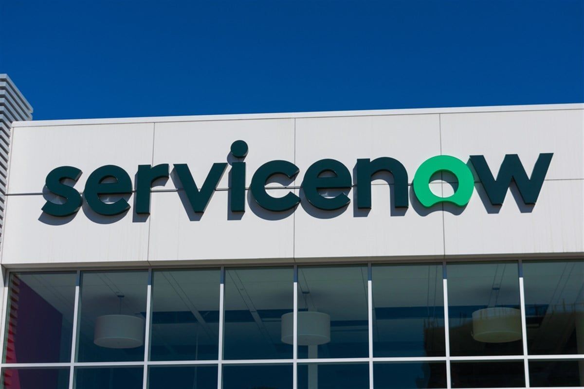 🌍 **ServiceNow Sorprende gli Investitori: Risultati da Record e Previsioni di Crescita Sostenuta**
