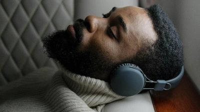 Sleep expert reveals the exact seat you should sit in to sleep on a plane