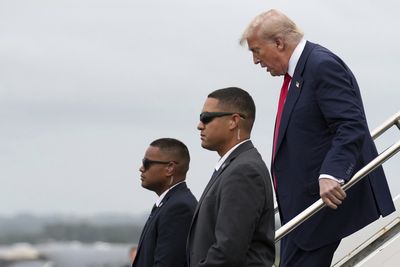 Donald Trump set for trade talks with Europe as he arrives in Scotland