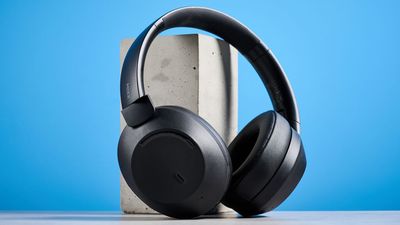 Mixx StreamQ C4 headphones review: A one-way ticket to Tinny City