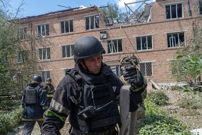 4 people killed in Russia and Ukraine as countries trade aerial attacks