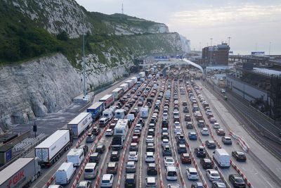 Traffic jam warning for holidaymakers at Port of Dover