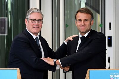 Voices: Keir Starmer will fight Corbyn’s new party by copying Emmanuel Macron