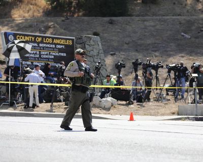 Grenade missing from scene of blast that killed three LA police officers