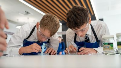 School kids inspired by space salad mission to the moon