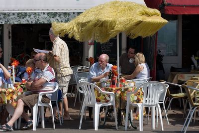 Ministers want to overhaul rules to make it easier to open pubs and music venues