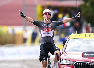 'I just suffered to the line' - Kaden Groves solos to breakaway win on Tour de France stage 20