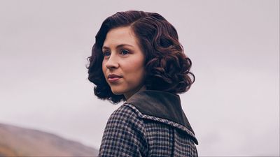 Outlander: Blood Of My Blood Stars Talk That Time Paparazzi Almost Spoiled The Show’s Biggest Twist And Starting Season 2 Early