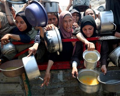 Starmer says plan to airdrop Gaza aid and evacuate ill children will go ahead
