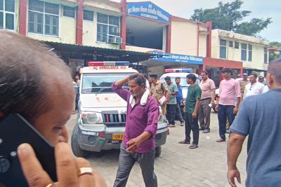 Crowd surge at Hindu temple in northern India leaves at least 6 people dead