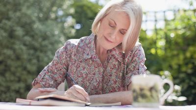 I’m a Retiree: Here’s How I Spend My $1,728 Monthly Social Security Check