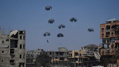 More aid dropped by plane over Gaza Strip amid concerns over worsening humanitarian situation