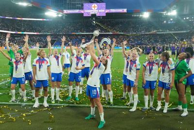 Honest Hayes and Wright shine as ITV and BBC go head-to-head for Euro 2025 final