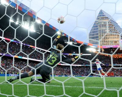 Chloe Kelly joins top table of England greats with second winner in Euros final