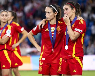 Spain have the shapes, patterns and craft but their one weakness cost them