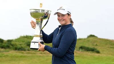 Lottie Woad Claims Victory On Professional Debut At ISPS Handa Women's Scottish Open
