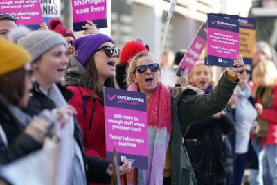Nurses union expected to reject pay deal amid strike vote