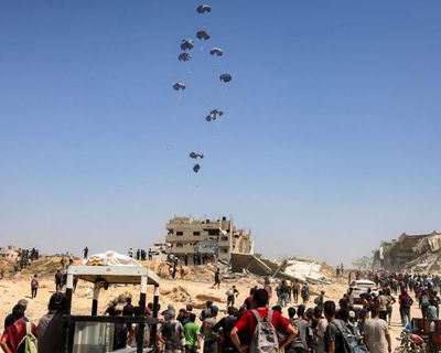 Aid deliveries a ‘drop in the ocean’ amid Gaza’s desperate hunger, UN says, as Israel resumes military pause – as it happened