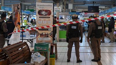 Gunman kills five at busy Bangkok fresh food market