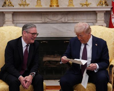 Dear Keir Starmer, stop cosying up to Donald Trump – or he’ll drag Britain down with him