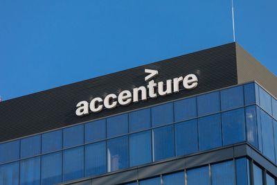 AI Speeds Up Work—But Just Leads To Coffee Breaks, Says Accenture Exec Who Urges Reinventing Roles, Not Just Tools