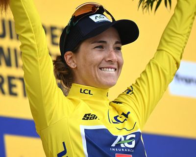 Tour de France Femmes 2025: Lorena Wiebes wins stage three sprint but Vollering suffers crash – as it happened