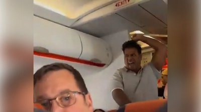 Passenger Pledged to Bomb Plane While Chanting 'Death to Trump' Before Being Tackled by Fellow Passenger