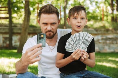 The Truth About Teen Finances: 10 Money Habits Parents Are Teaching Kids That Keep Them Poor